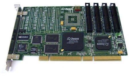 واجهة القرص الثابت المدعومة بواسطة بطاقة RAID